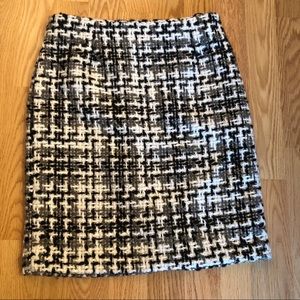 NWT Amanda & Chelsea black & white tweed skirt